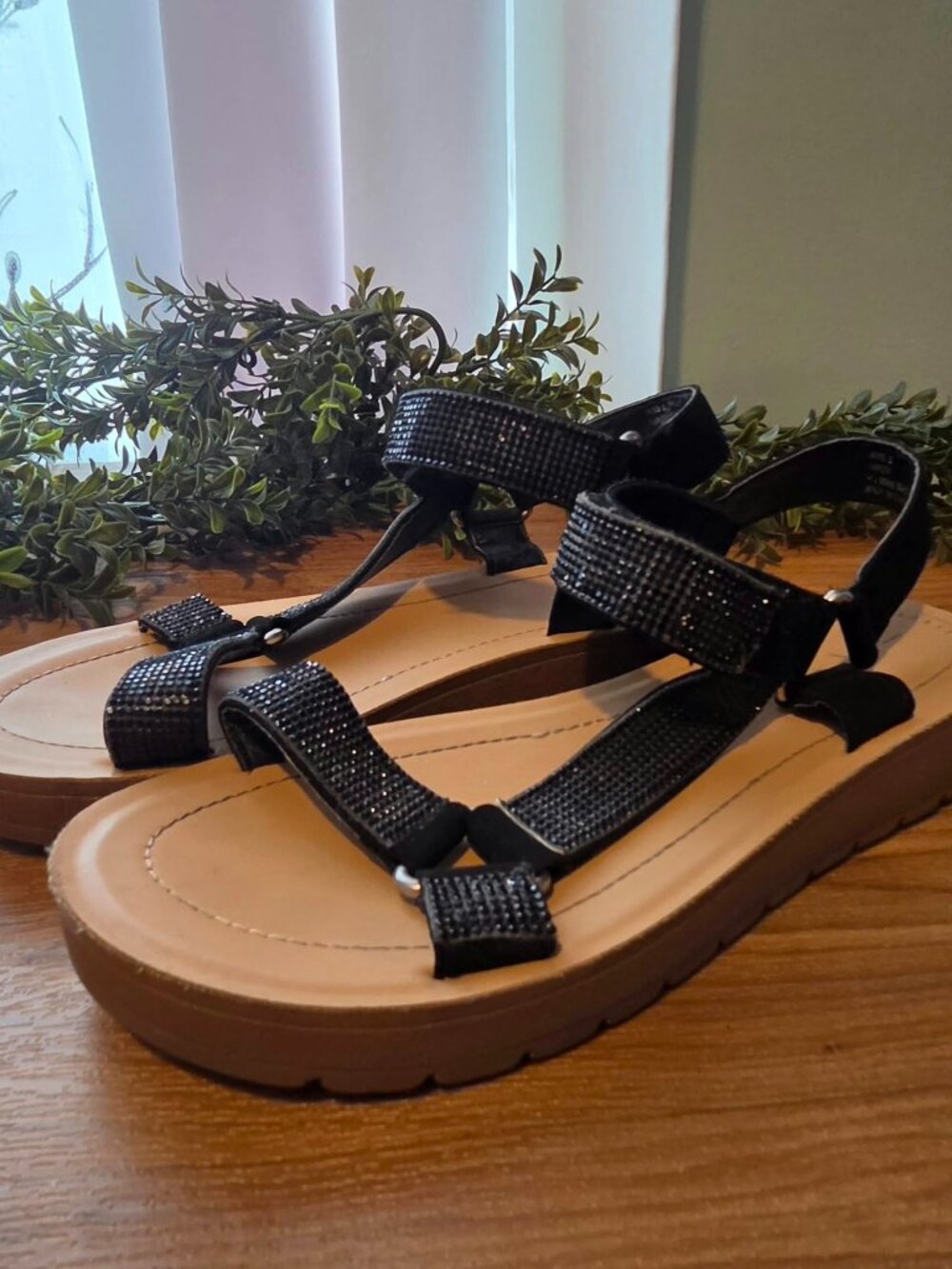 Sparkly Black Rhinestone Strappy Platform Sandals - Size 8